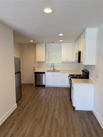 Building Photo - 3511 Elm Grove Rd