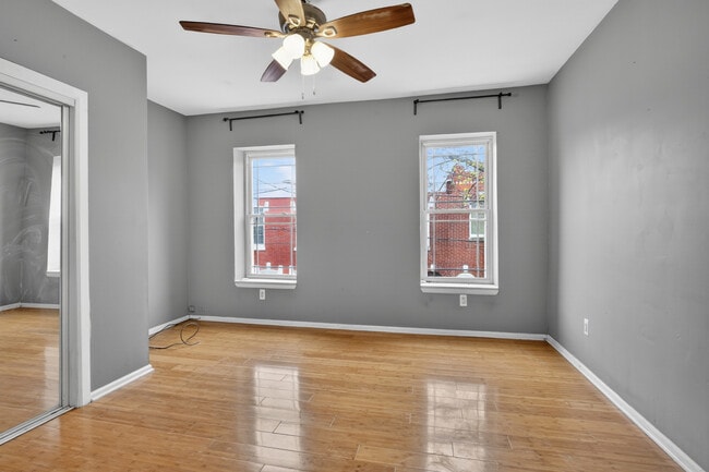 Building Photo - 419 McClellan St