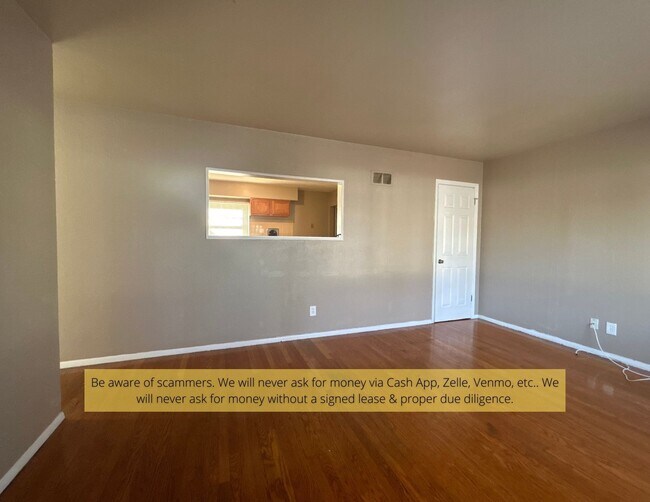 Building Photo - 1412 Broadlawns Ln