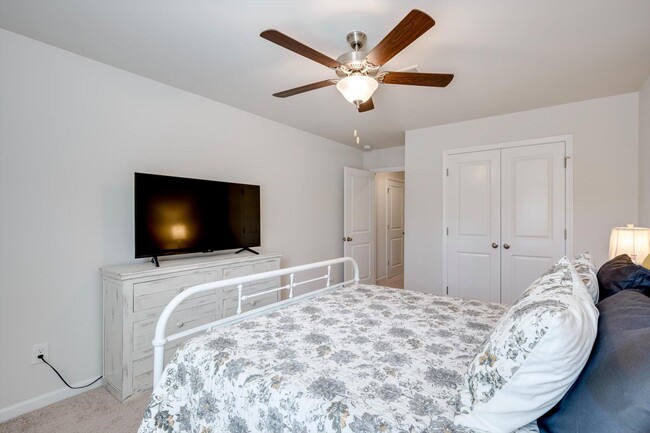 Building Photo - 6170 High Top Ln