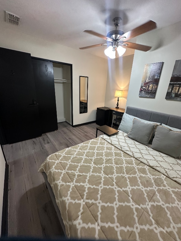Building Photo - 8328 Cristobal Cir