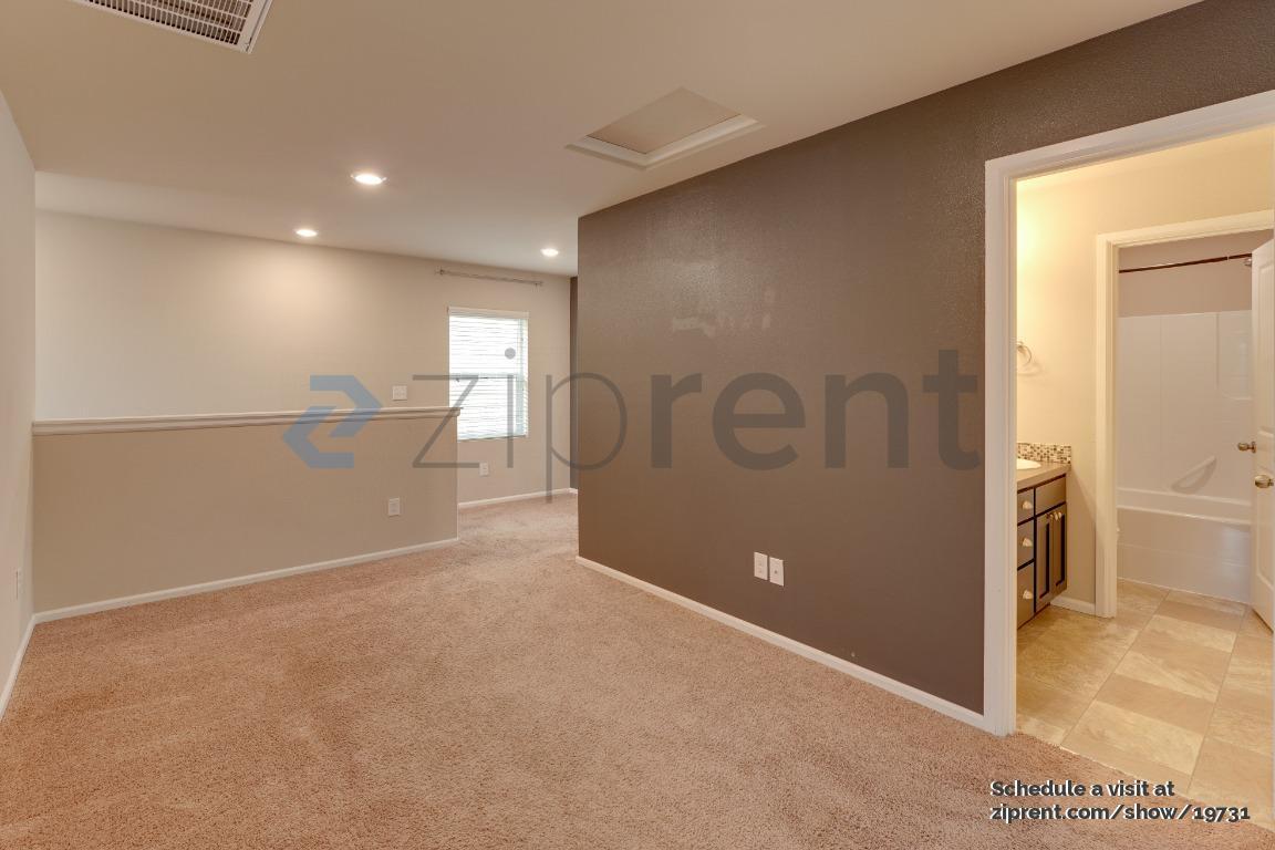 Building Photo - 8624 Adonis Ave NE