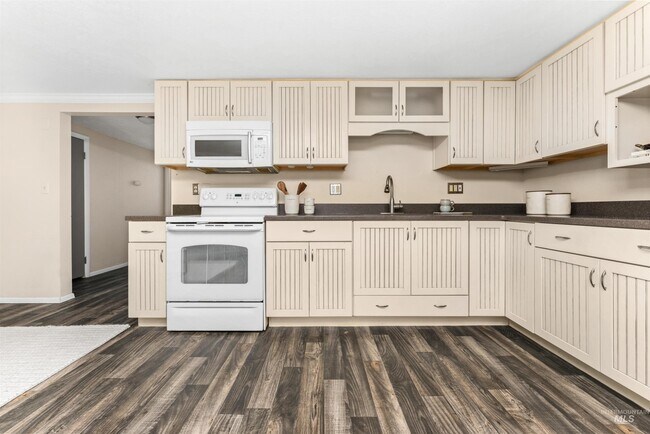 Building Photo - 3616 N 36th St
