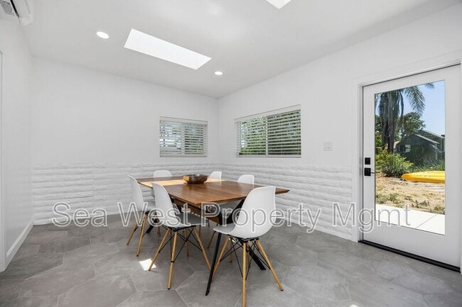 Building Photo - 778 Del Riego Ave