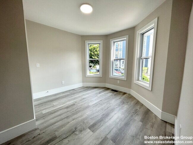 Building Photo - 23 Mount Vernon St