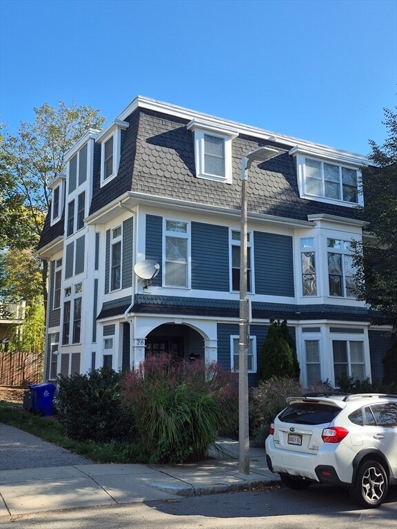 Primary Photo - 26 Dorr St