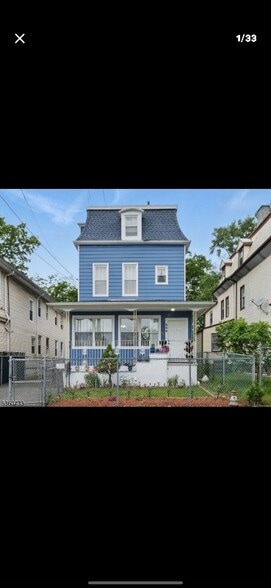 Building Photo - 550 Jefferson Ave