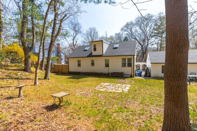 Building Photo - 1625 Trapelo Rd