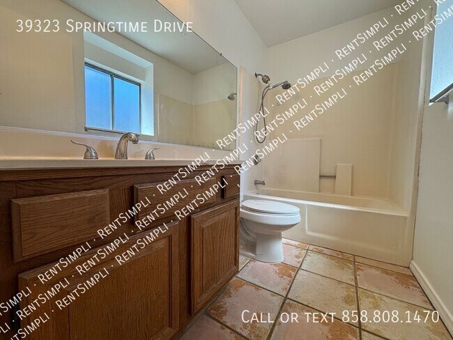 Building Photo - 39323 Springtime Dr