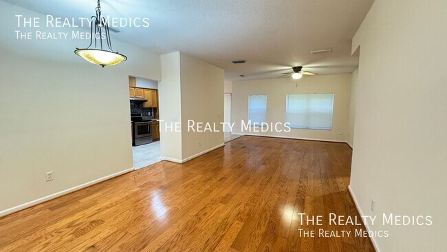 Building Photo - 626 Fern Lake Dr