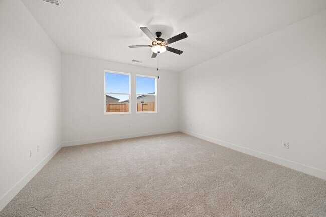 Building Photo - Brand New 4 Bedroom / 2 Bathroom for Lease in Southwest (Panama Ln & Reliance, behind WinCo)- Ava...