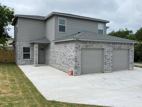 Building Photo - 8133 Doreen Ave