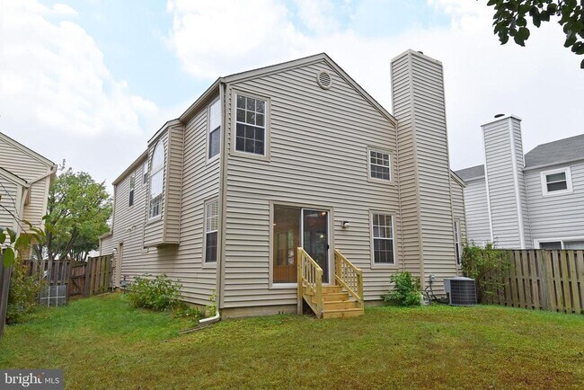 Building Photo - 6008 Good Lion Ct