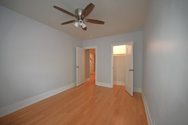 Building Photo - 1631 Monroe St
