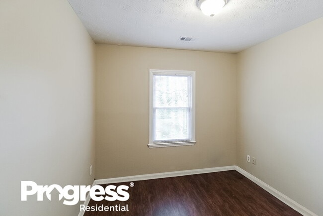 Building Photo - 5351 Ridgemere Ct