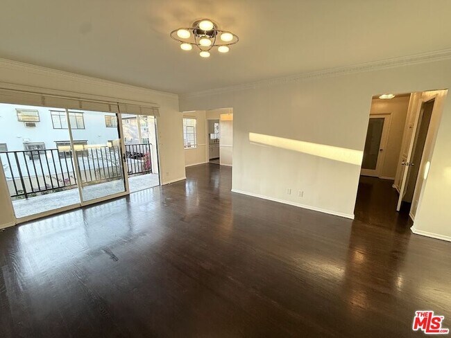 Building Photo - 1321 Laurel Ave