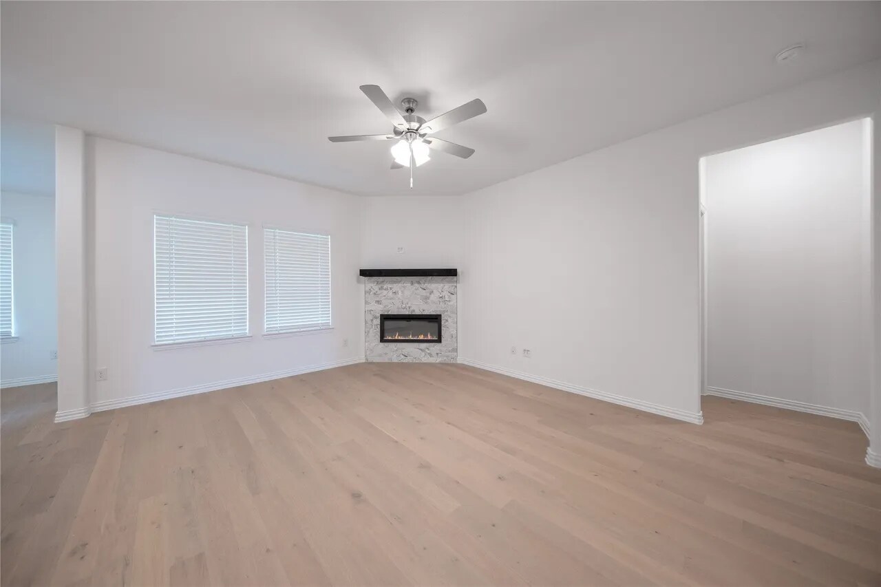 Building Photo - 1708 Blackbird Ln