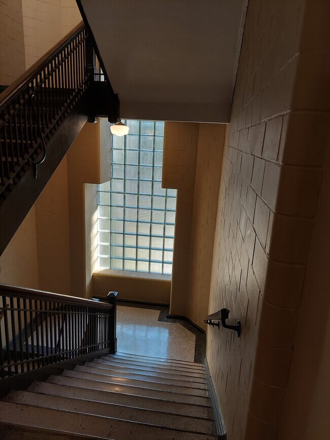 The Wythe Apartments 200 Claremont Ave Hampton VA 23661 Apartment