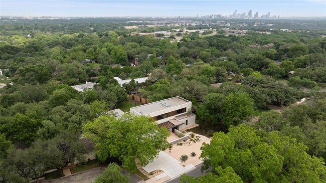 Building Photo - 4705 Balcones Dr