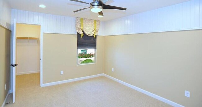 Building Photo - Stunning Executive Home (former model) in ...