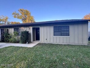 Building Photo - 301 Cavanah Dr