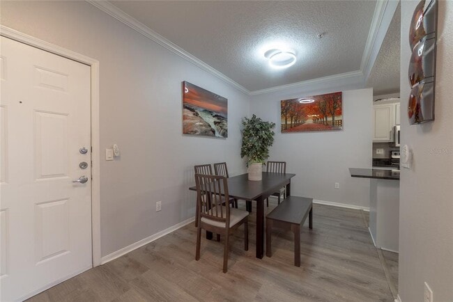 Building Photo - 501 Knights Run Ave