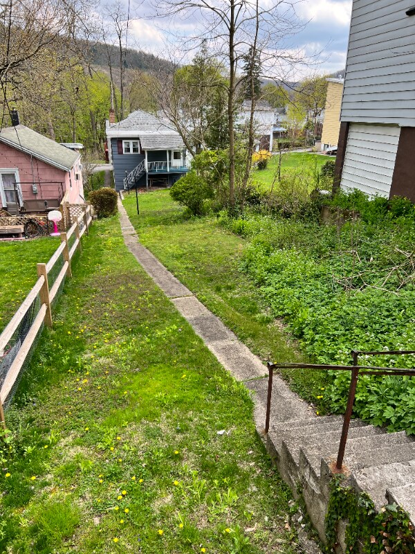 Building Photo - 448 Biddle St