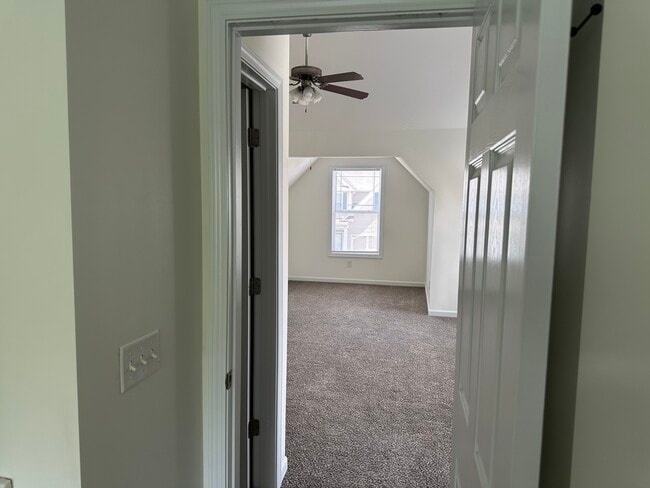 Building Photo - 1231 Autumn Wood Trail
