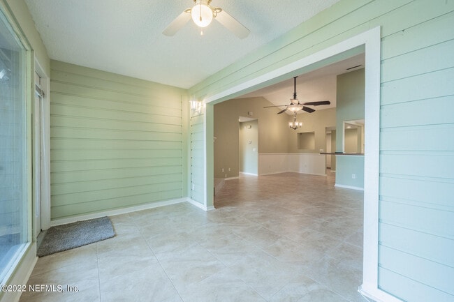 Building Photo - 111 Cranes Lake Dr