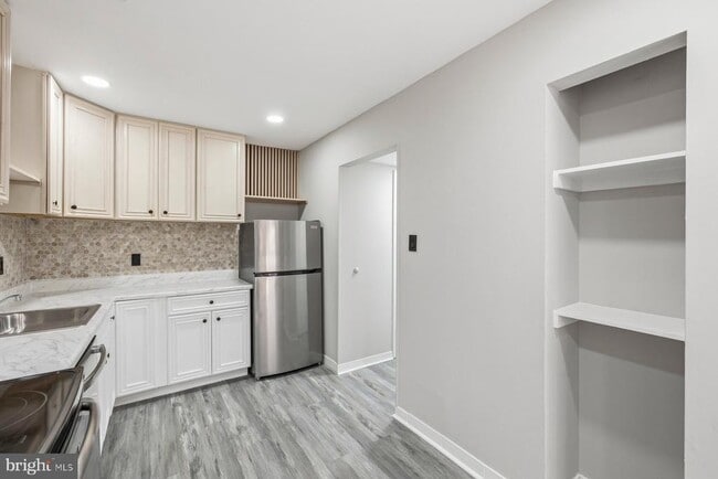 Building Photo - 18323 Allspice Dr