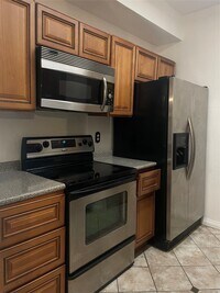 Building Photo - 10051 Westpark Dr