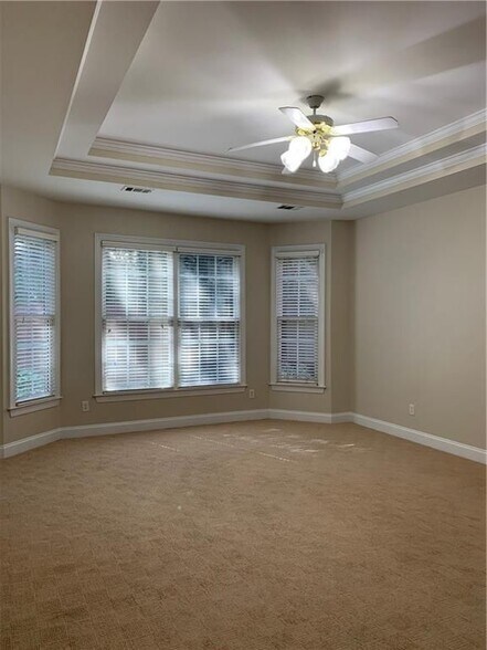 Building Photo - 1207 Dunwoody Village Dr
