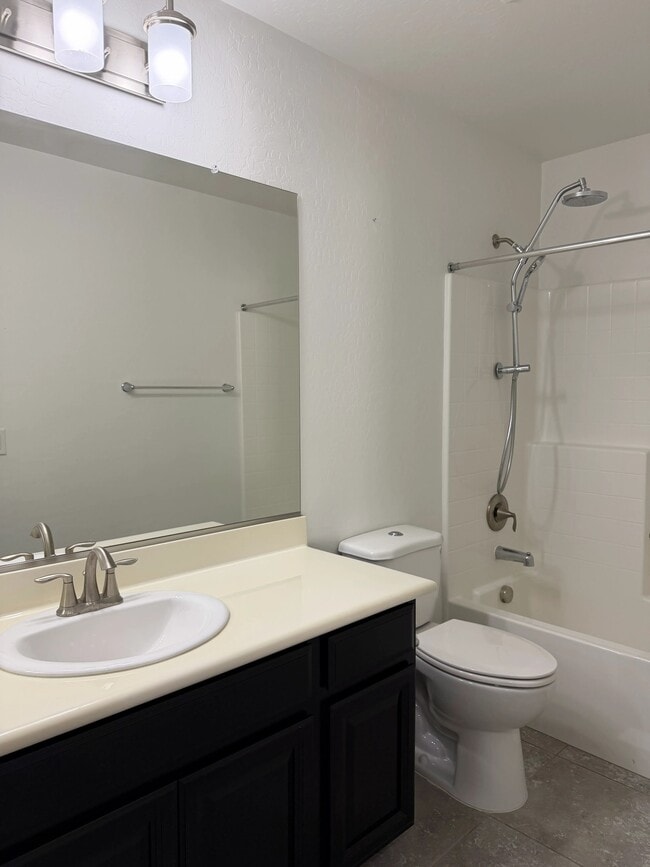Building Photo - 10743 Centerville Bay Ct