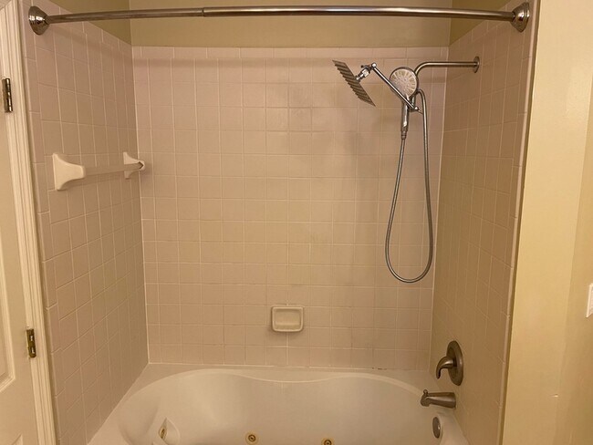 Building Photo - 1325 Stone Rd