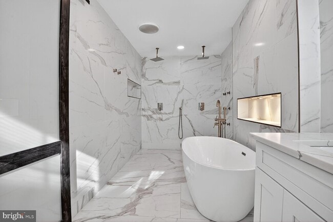 Building Photo - 14982 Gold Post Ct