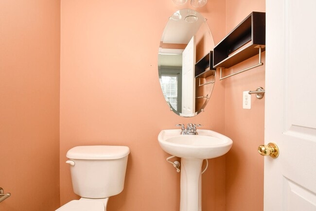 Building Photo - Idlewild Townhome for Rent