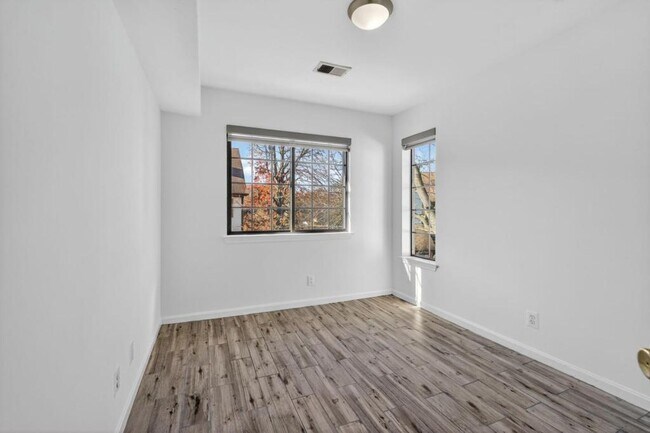 Building Photo - 6017 Curtier Dr