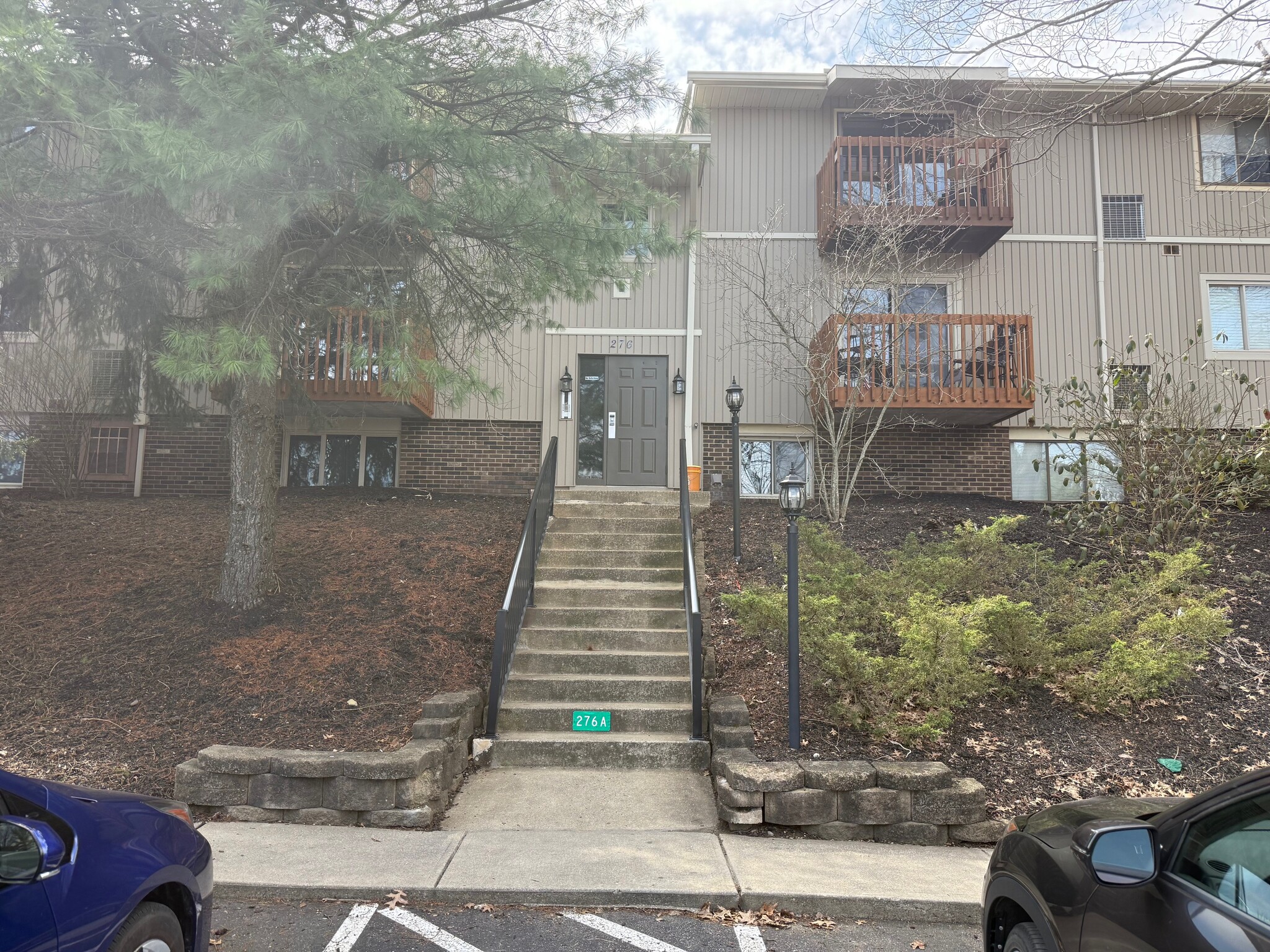 Building Photo - 27512 Evergreen Run