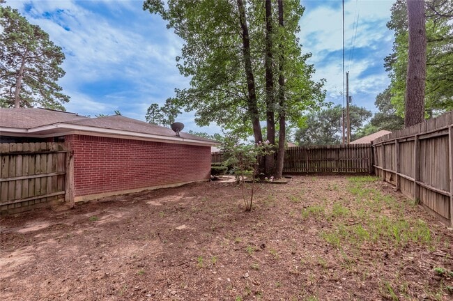 Building Photo - 3011 Sand Dr