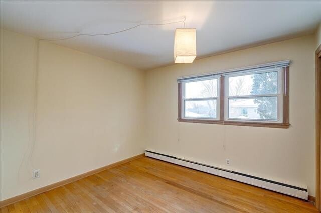 Bedroom 1 - 17 Bluebird Ct