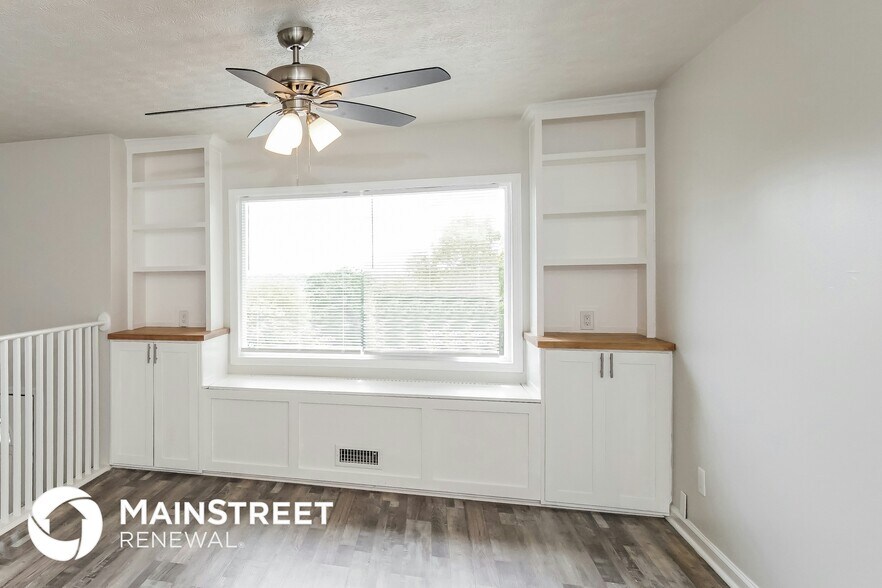 Building Photo - 6005 Villa Rd