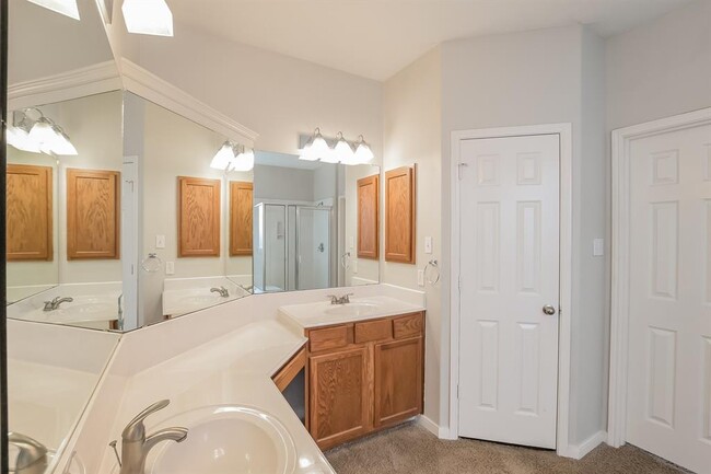 Building Photo - 8230 Encinitas Cove Dr