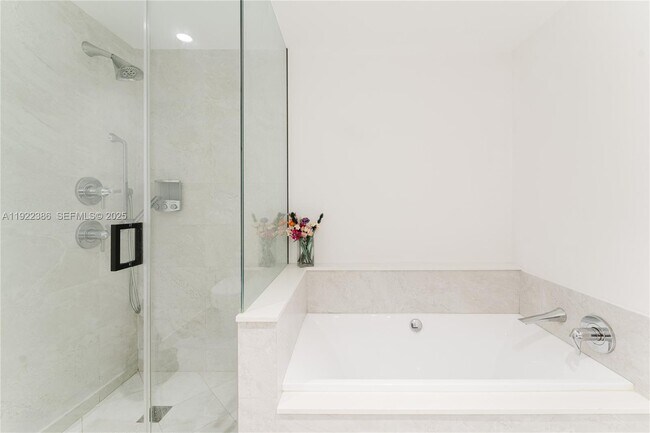 Building Photo - 488 NE 18th St