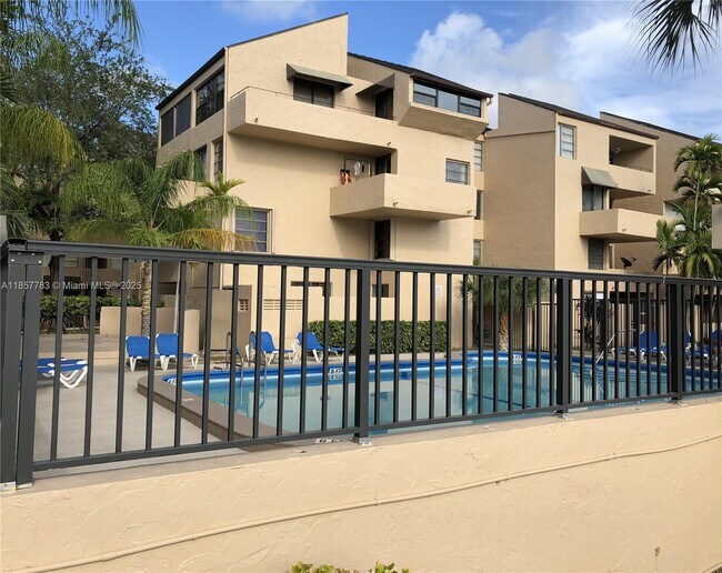 Building Photo - 10700 SW 108th Ave