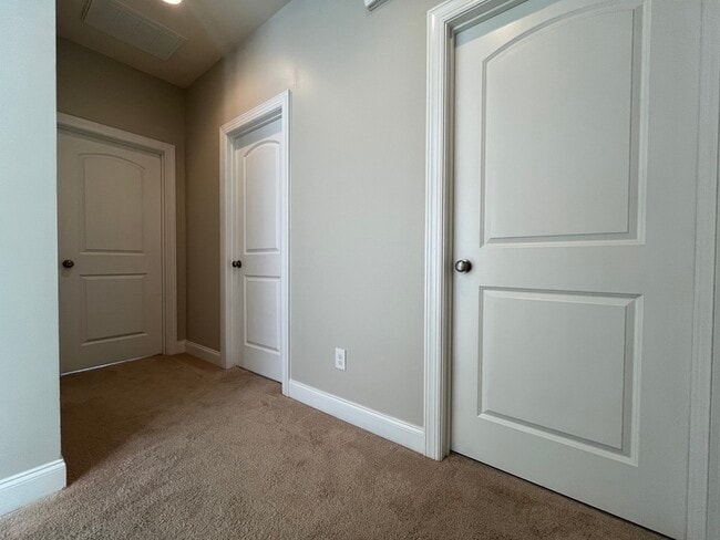 Building Photo - 13505 Jacks Ln