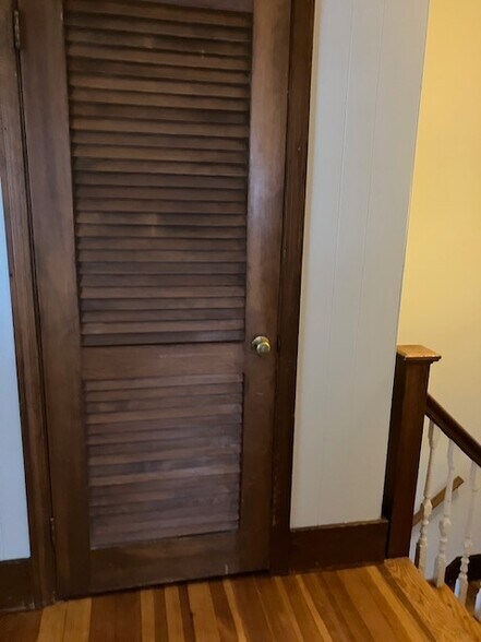 Building Photo - 95 2nd St