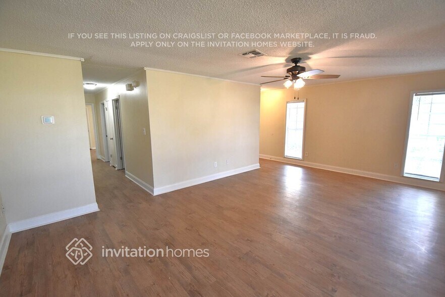 Building Photo - 1172 La Mesa Ave