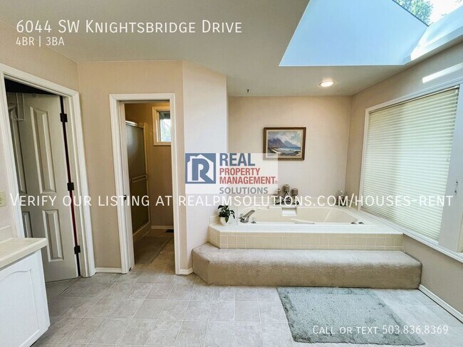 Building Photo - 6044 SW Knightsbridge Dr