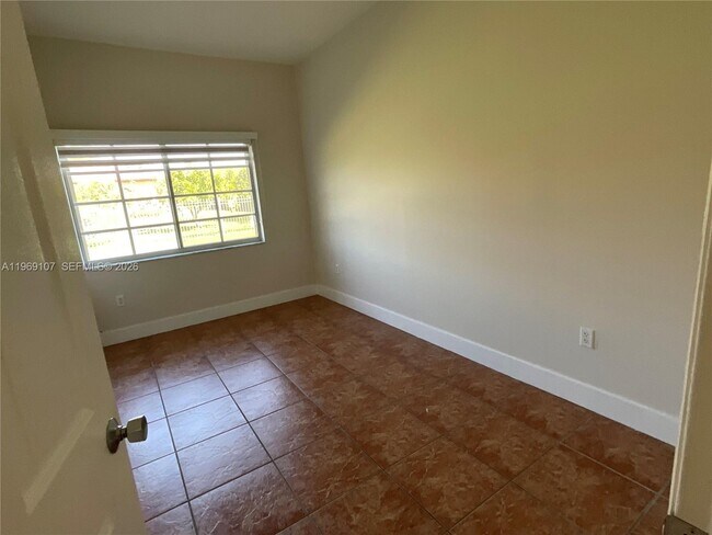 Building Photo - 12500 SW 43rd St