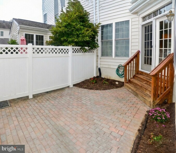 Building Photo - 22950 Eversole Ter